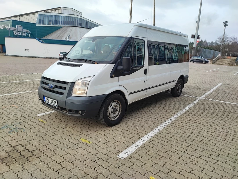 Ford Tranzit Minibus